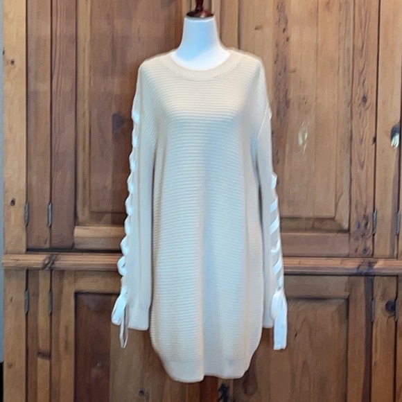NWT Lovers and Friends x Revolve Madison Dress Sz. MD - Picture 6 of 17